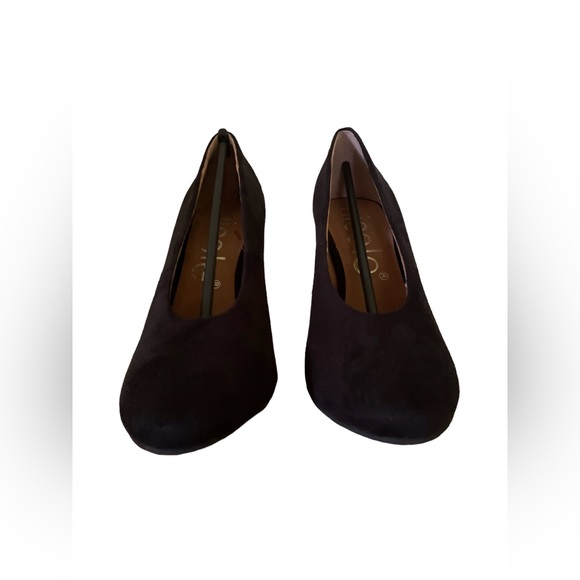 NWOT Nicole black suede heels with gold details on heels, size 8 - Picture 2 of 7